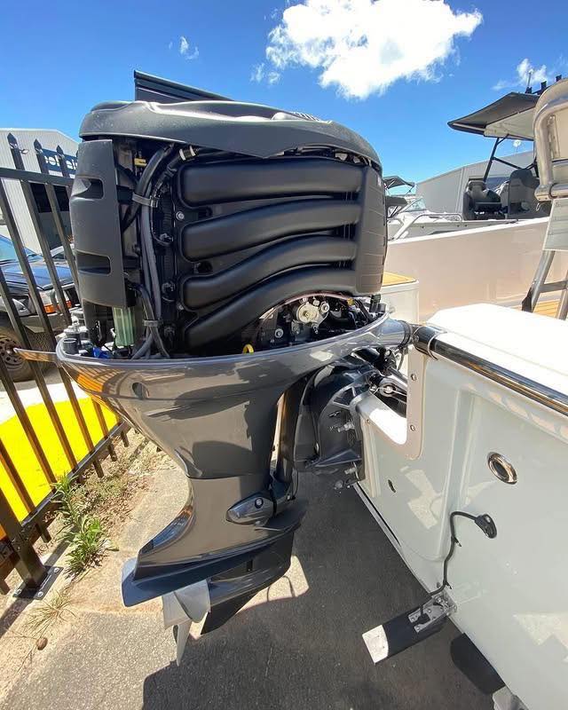 2018 Yamaha 130HP Outboard Engine with low hours, reliable marine engine, Yamaha outboard motor, fuel-efficient 130HP engine, high-performance boat engine, low usage outboard, durable marine motor, 4-stroke outboard engine